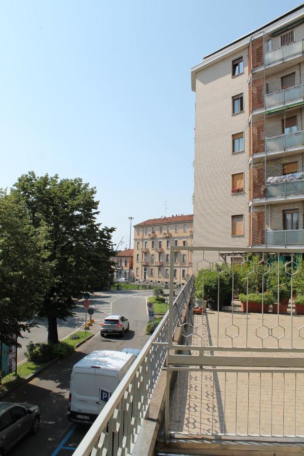 L'Appartamento Della Stazione Di ซารอนโน ภายนอก รูปภาพ